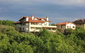 Residence Oliveto Mare Carso
