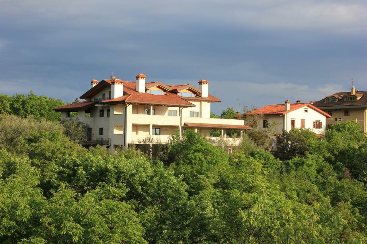 Residence Oliveto Mare Carso Sistiana Esterno foto